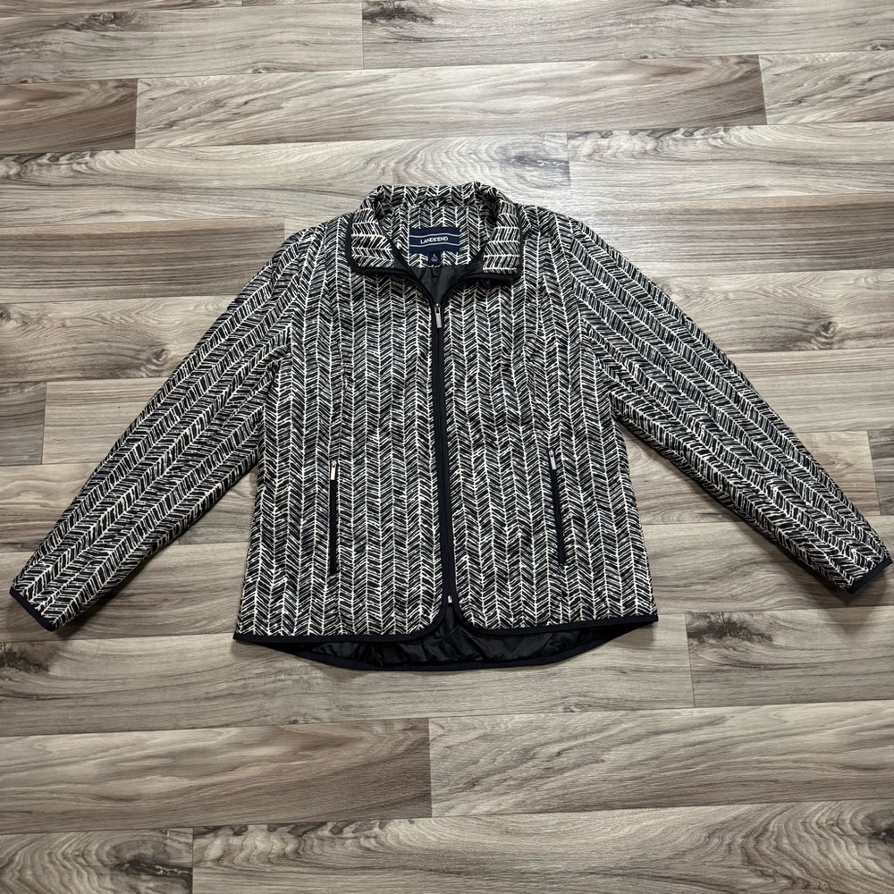 Lands' End Women's Quilted Primaloft Jacket Black and White Geo Print Size Large